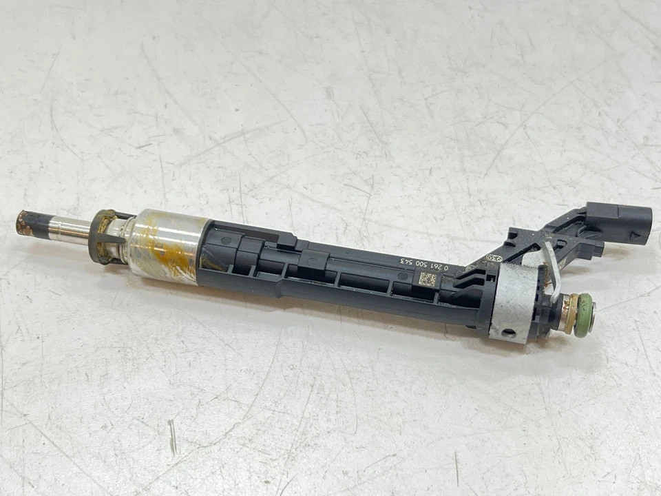 Audi A8 2019-2025 motor 3,0 L combustible gasolina inyector OEM 06M906036R Foto 4 de 4