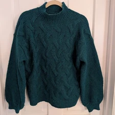 Apt. 9 Women's Wool Blend Sweater MEDIUM Cable Knit Chunky Holiday Soft Cozy