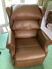 electric riser recliner chair hardly used