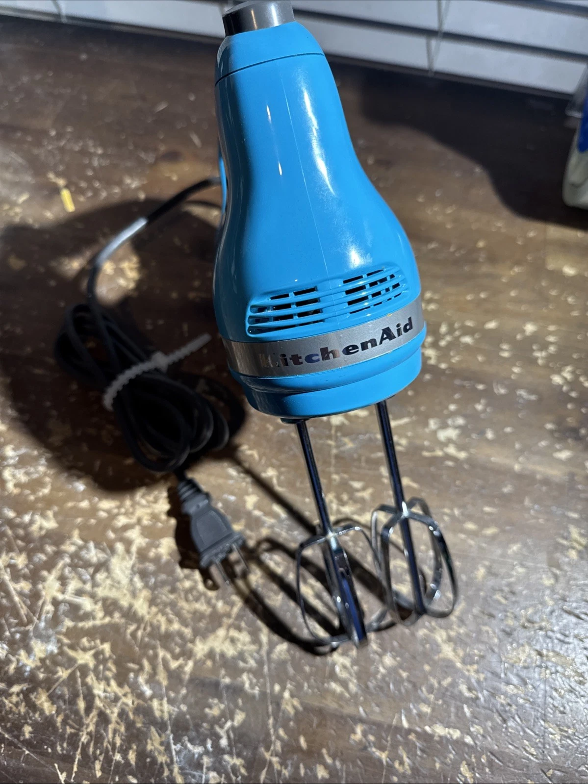 New KitchenAid Professional 5-Speed Hand Mixer Teal ~ KHM517QCL
Opens in a new window or tab