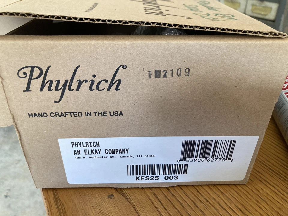 Jabonera de montaje en pared Phylrich KES25/003 cristal corte regente de 5 1/2 pulgadas Foto 2 de 4