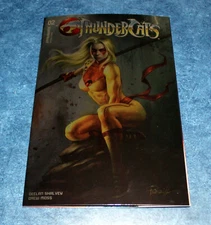 THUNDERCATS #2 G FOIL LUCIO PARILLO variant 1st print DYNAMITE 1st app CALICA NM