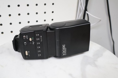 Nice Used Working Canon Speedlite 380EX Shoe Mount Flash for Canon Cameras USA - Picture 10 of 12