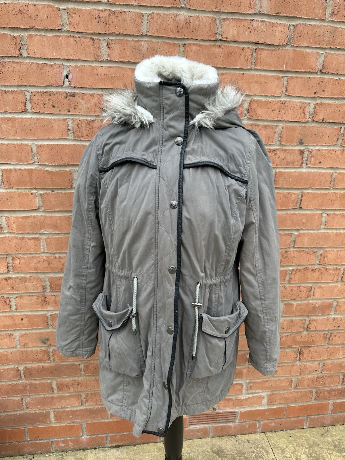 Stylish ATMOSPHERE hooded parka coat for women size 14 excellent condition