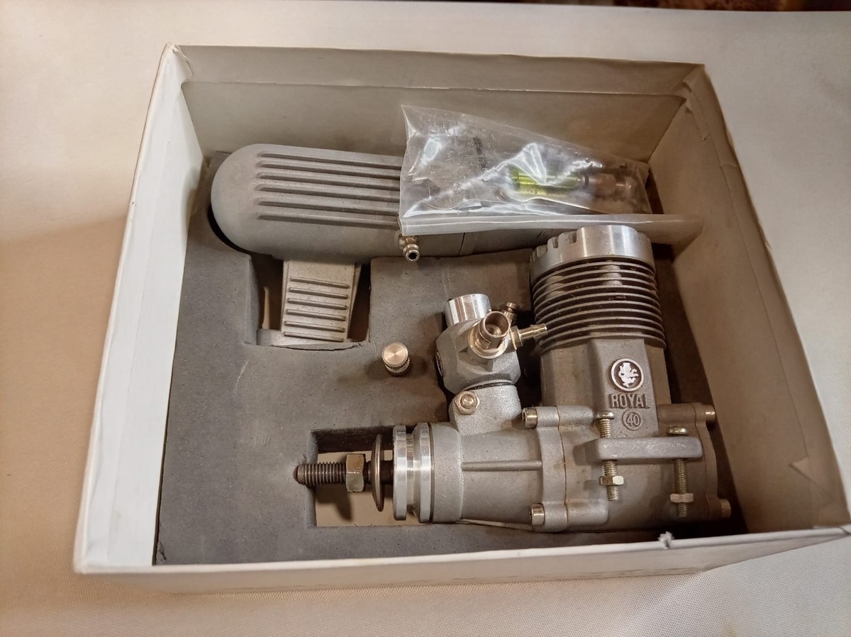 サンダー タイガー GPシリーズエンジン New in Box Thunder Tiger GP 40 .40 ABC R/C Airplane Glow Engine