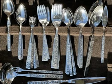 Fabulous MCM Mid Century Oneida Distinction Lisbon Pattern 13/5pc Pl S Flatware