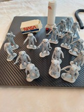 Vintage Lot of 17 Astronaut Toy Men. 17 Plastic Toy Figures 2  . Space Shuttle.