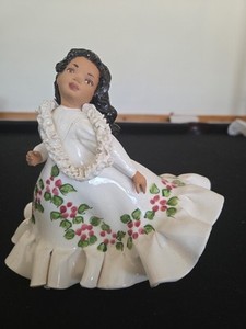 Julene Mechler Handmade/Painted Chalkware/Porcelain Figurine "Pualani" 1940-1950