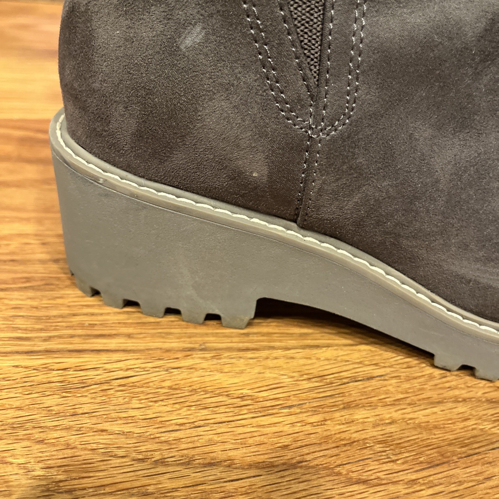 universal thread wedge boots 10 - image 3