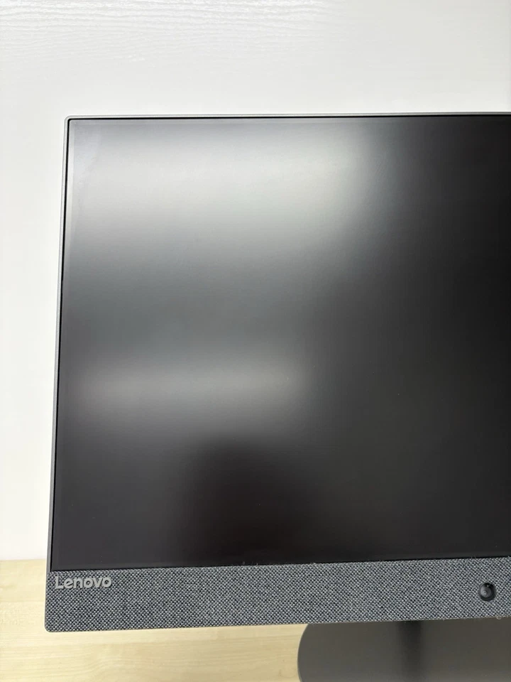 Lenovo Ideacentre AIO 730S-24IKB LCD Screen i7-8550u 8GB RAM 2TB HDD 256GB SSD - Image 3 of 4