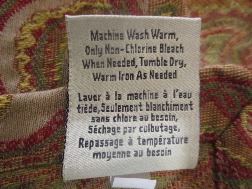 Pottery Barn PAISLEY TABLE RUNNER - Image 3 of 4