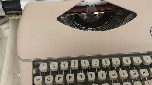 We R Memory Keepers Typecast Typewriter PINK - Picture 3 of 13
