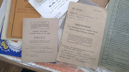 Huge job lot paper ephemera, Documents, Military WW1 & 2, Photos, Cards, Letters - Picture 11 of 23
