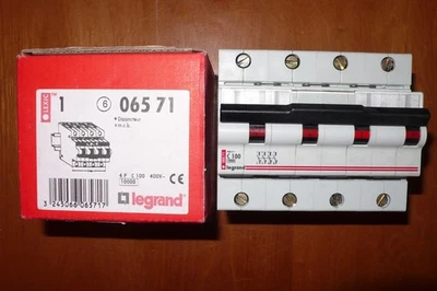 DISJONCTEUR TETRA, 100A COURBE C LEGRAND 100AMPERES 4POLES HAUT PC12,5KA 6MODULE - Photo 1/4