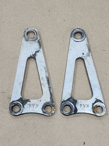 1985 Honda CR250R CR250 CR 250 Upper Engine Mounting Plates Hangers OEM 84-85