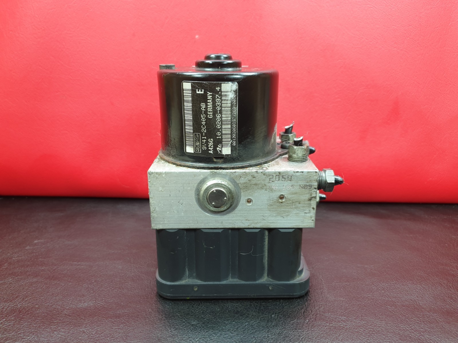 9V41-2C405-AB Ford Kuga MK1 ABS Pump Control Unit Module ECU 9V412C405AB