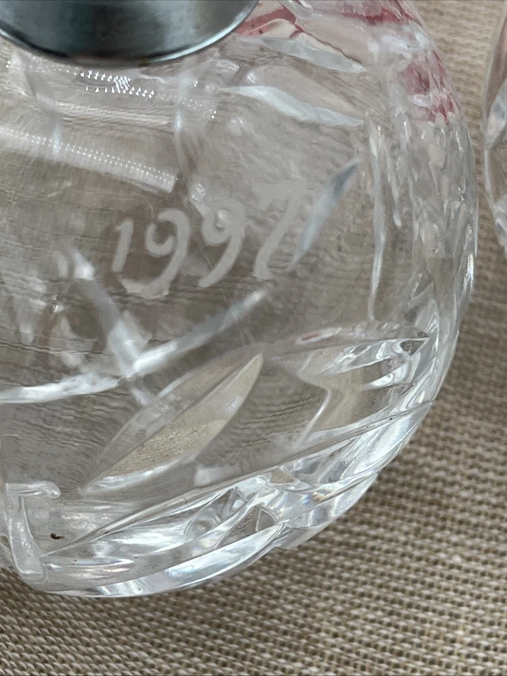 Madison Avenue 24% Cristal Plomo Adornos de Navidad Conjunto de 7 Bolas Ovaladas Checas De Colección Foto 4 de 4