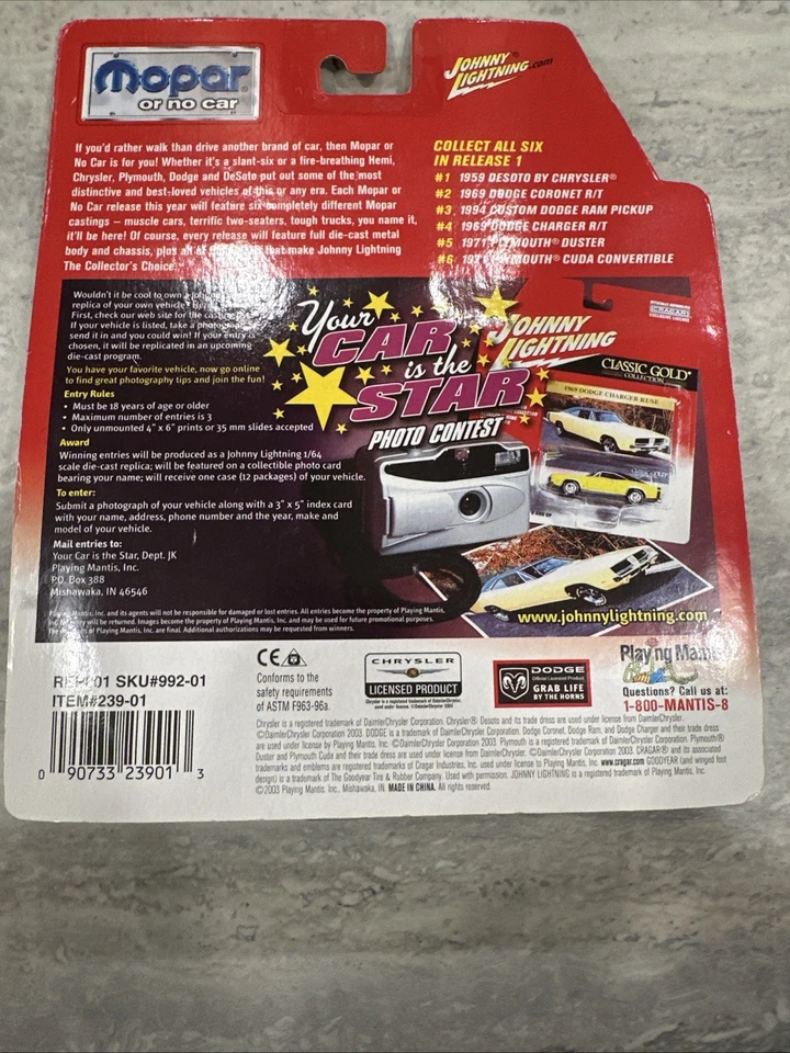 Johnny Lightning 1971 Plymouth Duster #5 Mopar o sin paquete de error de auto verde Foto 4 de 4