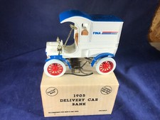 A2-61 ERTL 1:25 SCALE DIE CAST BANK - 1905 DELIVERY CAR - FINA