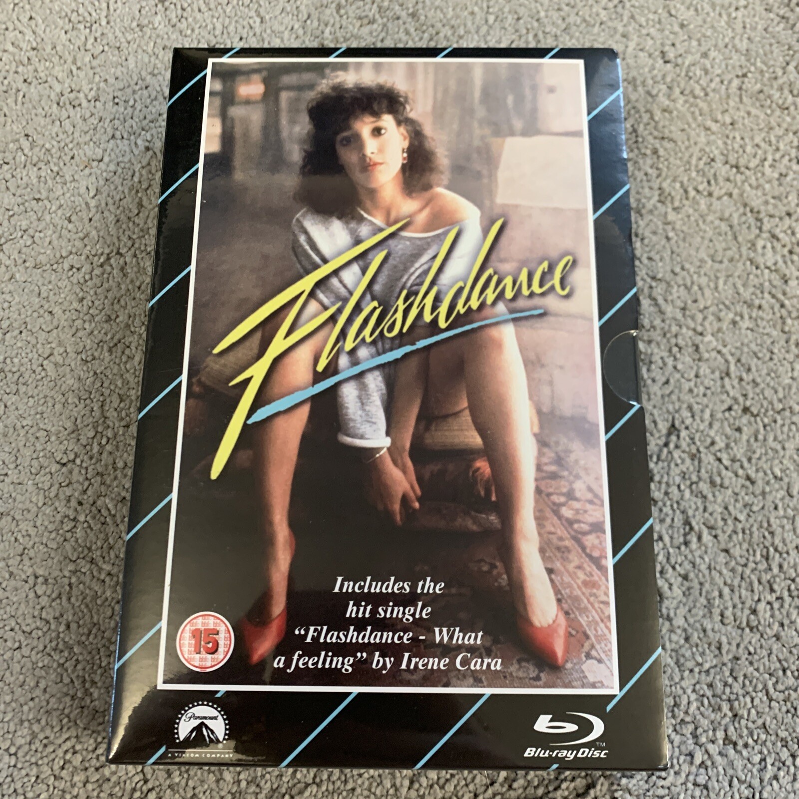 Blu-Ray Movie + DVD ~ Flashdance ~ Jennifer Beals ~ Blu Ray VHS Style New Sealed