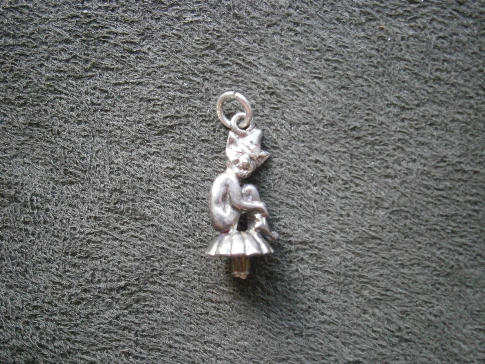 Cornish Pixie Piskie on Toadstool Vintage Sterlin… - image 5