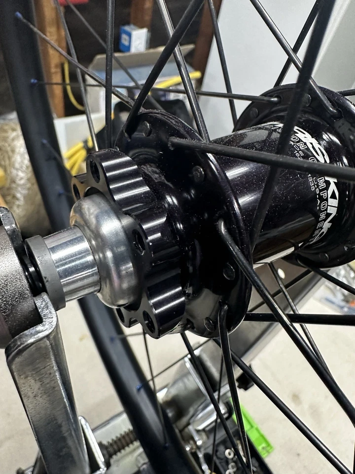 Nueva rueda trasera MTB de 27,5 mm Velocidad Blunt35, buje King 12 mm X 142, radios Sepim DB Foto 3 de 4