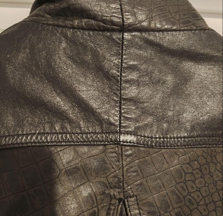 SUPER RARE 1998 " WORLD OF TROOP  " Alligator Leather Jacket  Iconic Label image 3