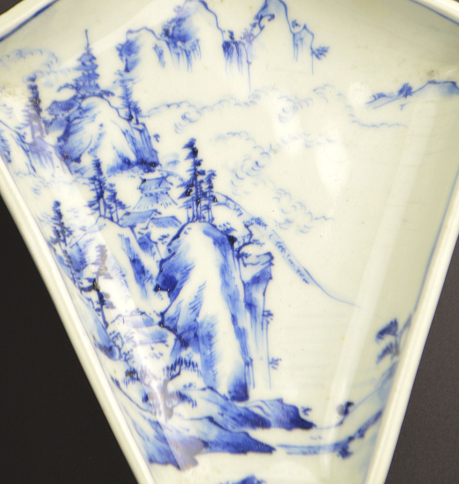 A Superb Set Of 8 Japanese Meiji Period Handpainted Porcelain Dishes