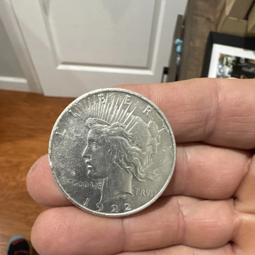 1922 Peace Dollar $1 Silver US Coin 0.9 Fineness Circulated