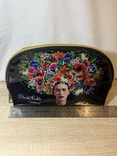 Bolso sin asas Frida Kahlo Ulta Beauty Collection limitado maquillaje cosmético nuevo con etiquetas
