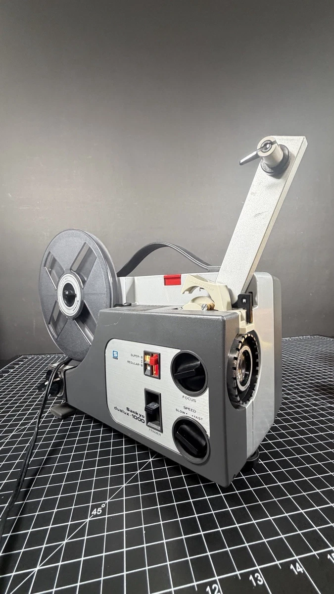 8mm Movie Film Format Vintage Movie Projectors and Screens Sankyo