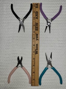 4 Small Pliers For Crafts Or Jewelry Making (Unbranded) 