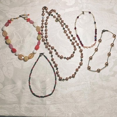 Lot of 5 vintage necklaces, various materials and lengths Signed And Unbranded