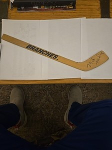 Mike Modano SIGNED Mini Hockey Stick/Minn.N Stars HOF. USA hockey + G.Duchense.