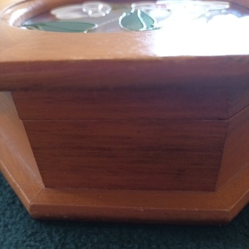 Jewellery Box Hexagonal Glass Inlay On Lid. Some Damage To Flower 6.5in - Picture 4 of 7