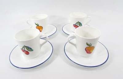 Vintage Corning Corelle Fruit Basket Pattern Cups And Saucers 8 Piece Set