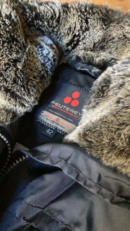 Peuterey Daunenjacke schwarz Fellkragen 36 42)