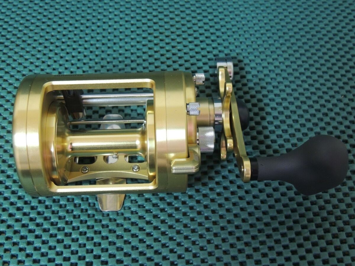 New SHIMANO CALCUTTA 700B CT 700 B Baitcasting RH Reel *1-3 DAYS FAST  DELIVERY*