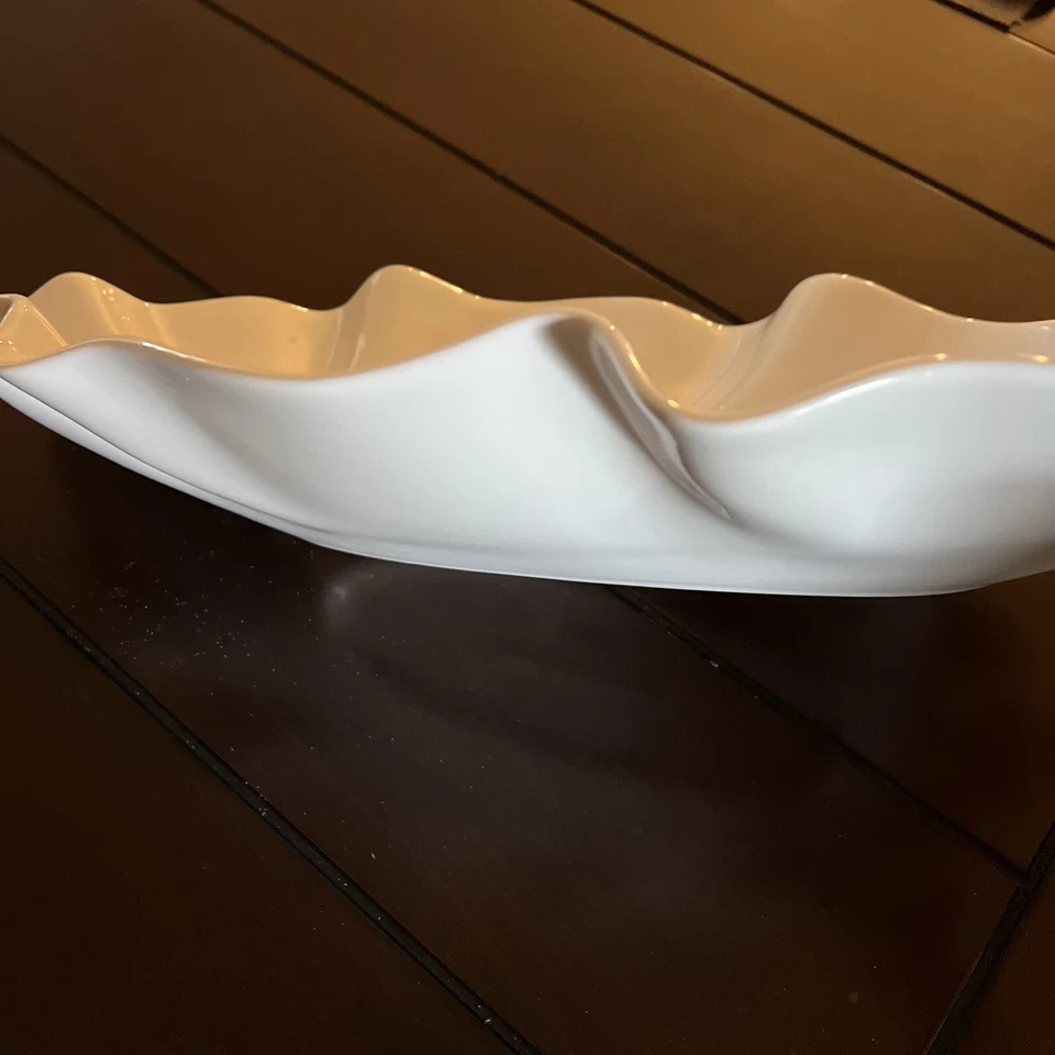 Crate & Barrel White Ruffle Bowl 444-073 Portugal** - Image 4 of 4