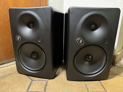 Mackie HR824mk2: 8.75'' 2 Way, High Resolution Studio Monitor Speakers (Black)