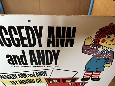 Vtg Raggedy Ann and Andy Cart Box Chest on Wheels Rolling Toy