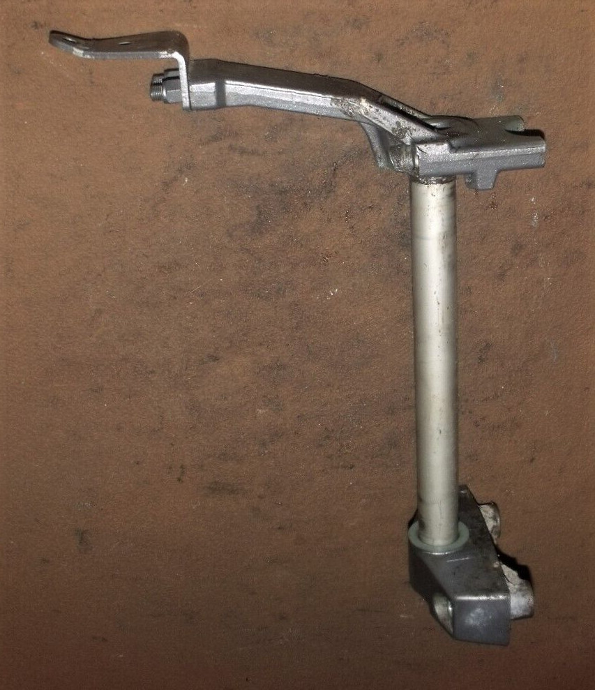 Купить Yamaha 70 HP 2 Stroke Steering Arm Assembly Б/У на Аукцион из Америки с доставкой в