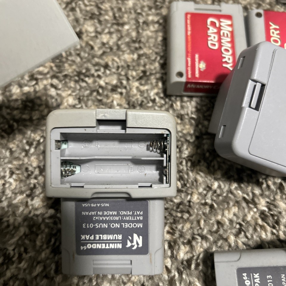 Nintendo Gamecube Memory Cards Lot , N64 Rumble Pack ,Memory card And ...