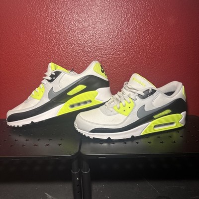 NIKE AIR MAX 90 GTX MEN SHOES  SUMMIT WHITE/COOL GREY-VOLT FD 5810 102 size 9-15