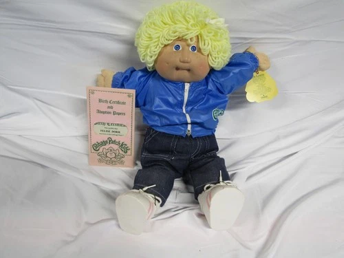 VINTAGE 1983 CABBAGE PATCH KID DOLL BLONDE YARN HAIR BIRTH CERT FELISE DORIE