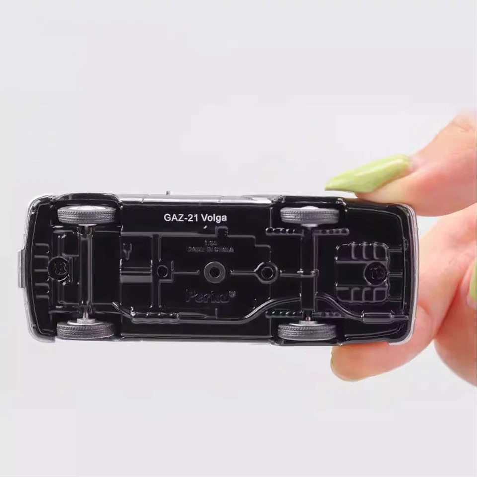 Peca escala 1:64 GAZ-21 Volga M21 aleación blanca diecast metal modelo coche juguete Foto 3 de 4