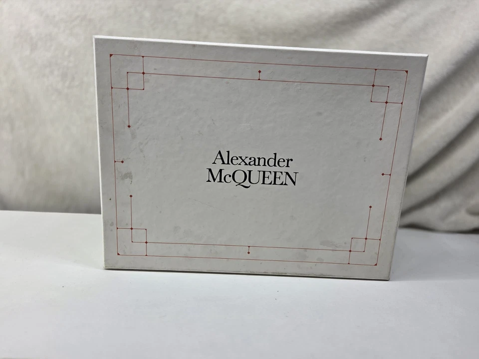 Zapatillas deportivas Alexander McQueen Larry de gran tamaño con plataforma blancas rosa choque 39+ Foto 2 de 4