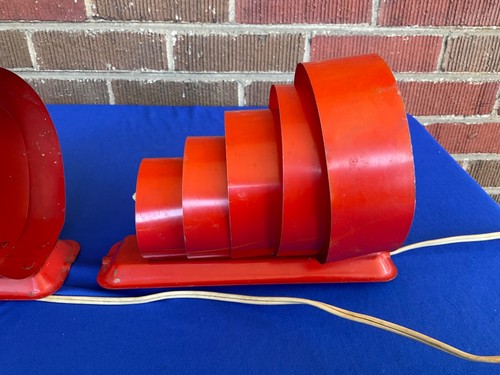 Vintage Mid-Century Modern Wall Sconce Tiered Venetian Shade Art Deco Fifties - Picture 8 of 17