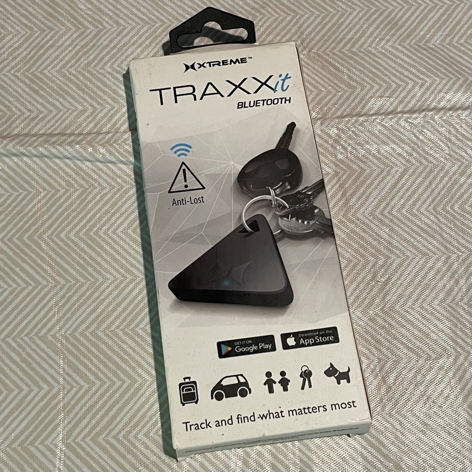 Xtreme Black TraxxIt Bluetooth Key Tracker FIND LOST KEYS ITEMS TOOL