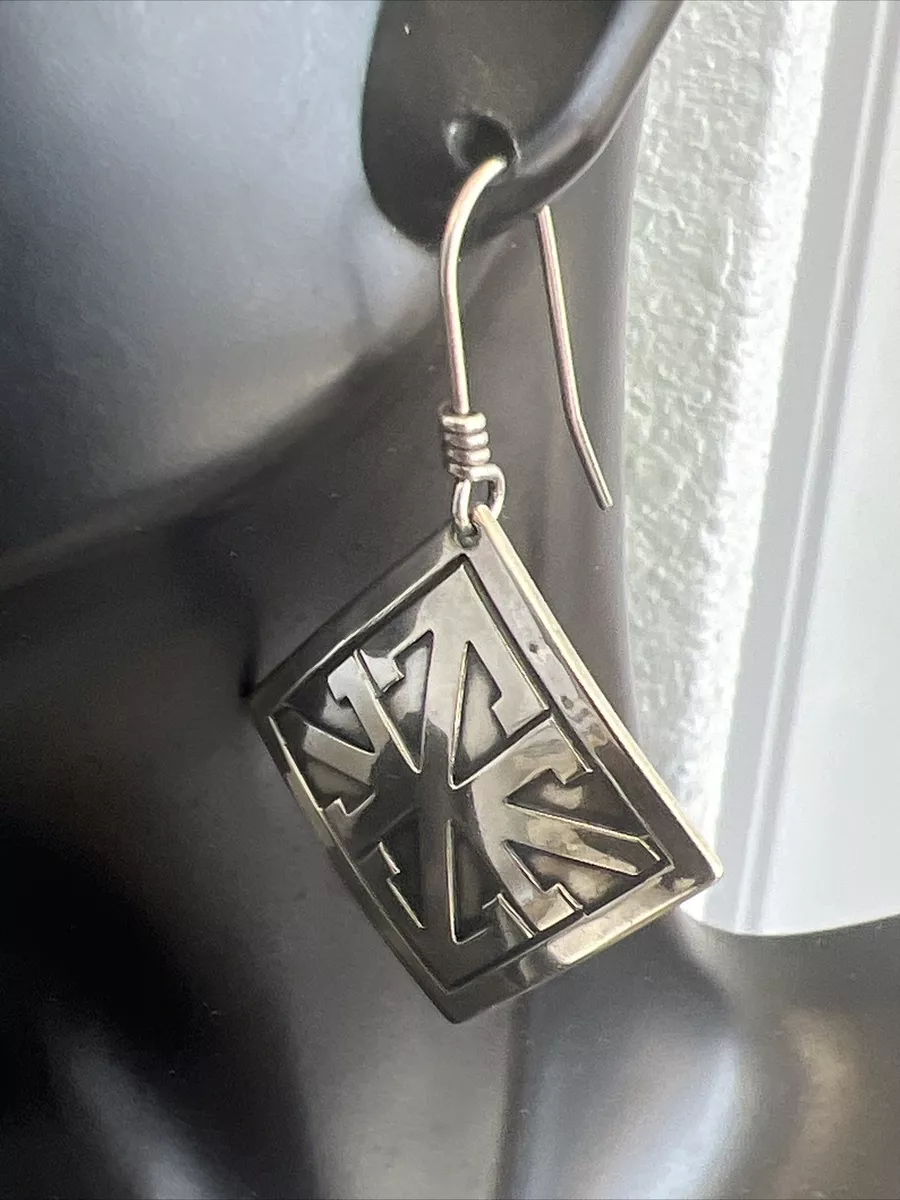 Rare Retired James Avery Sterling Silver Arrow Dangle